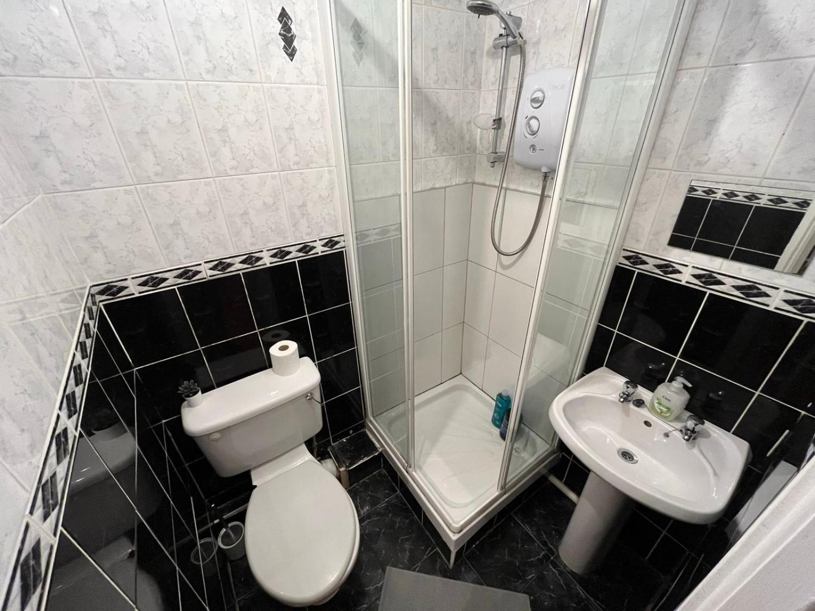 Bed and Breakfast Cama Doble Con Bano Privado D24 Дублин Экстерьер фото